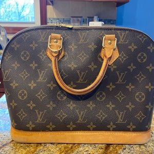 Louis Vuitton Alma PM
